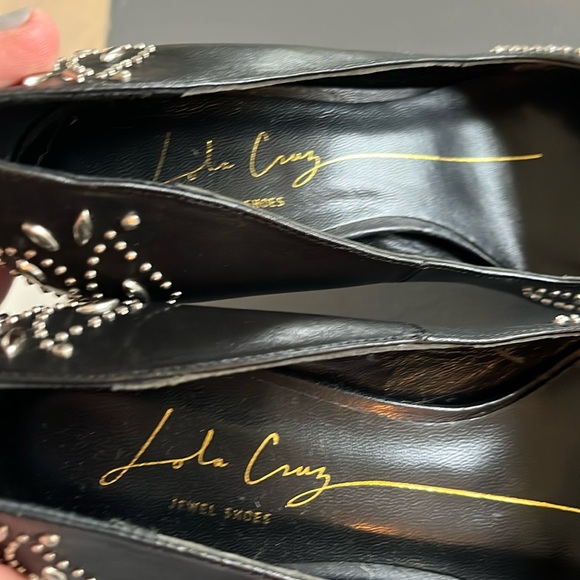 REVOLVE NWT Lola Cruz Black Pointy Toe Studded Pump Hot Dance FUN🌈 - Picture 8 of 8